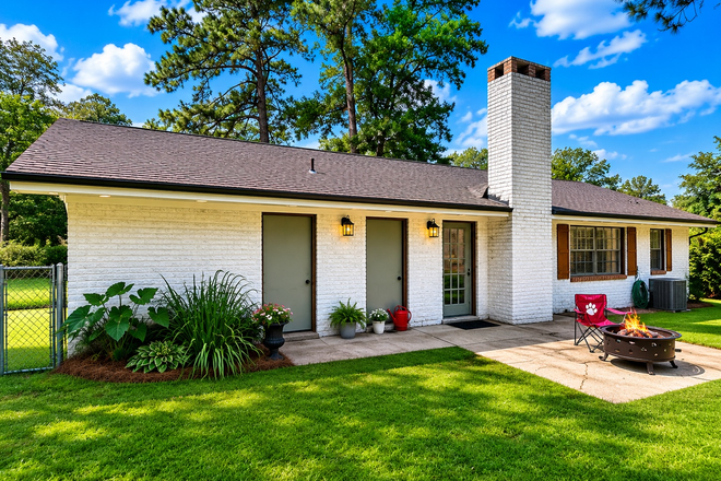 Back of house / backyard - 2 Bed, 1 Bath near USM with Fenced-In Backyard - Pet Friendly House