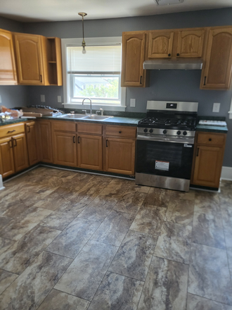 Kitchen - 183 Winthrop Street Apartments