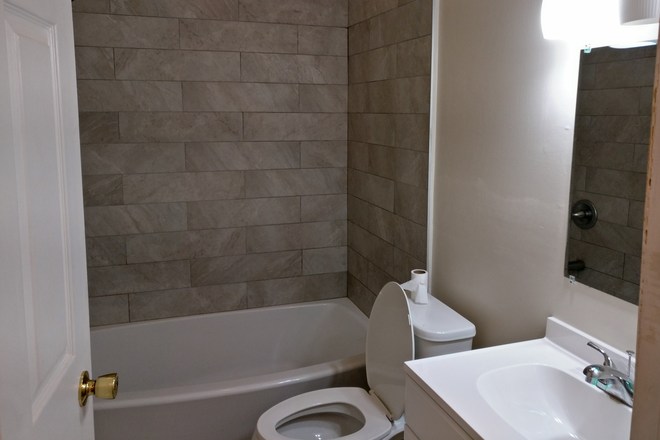 Bathroom - Large 2 Bedroom Apt (newly renovated!) + Central Air & On-site Laundry Near Drexel & UPenn