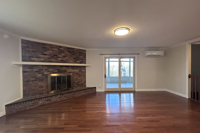 Photo - East Boone Beauty with Two Living Spaces & Fireside Charm House