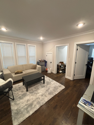 . - Renovated 4 Bed / 2 Bath w/ LAUNDRY IN UNIT! Available NOW!!!