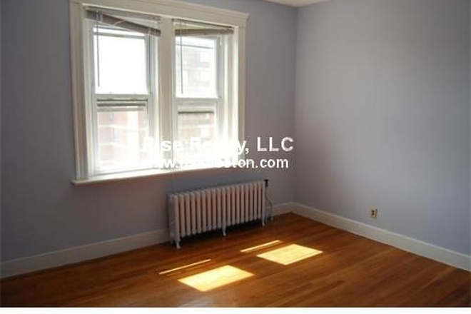 Bedroom - 10-Minute Walk to BC!! Apartments