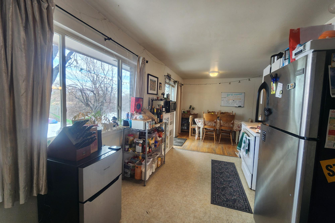 kitchen (furnished) - Room in house with 2 other roommates