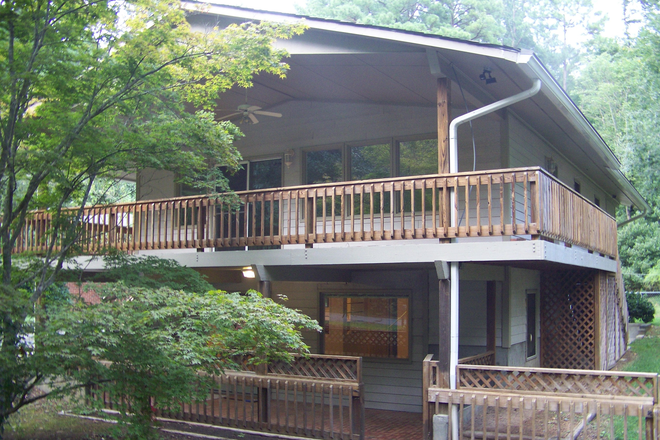 Exterior front entrance to ground level unit - Chapel Hill in town neighborhood/ Utilities included / Solid updated house ground level unit