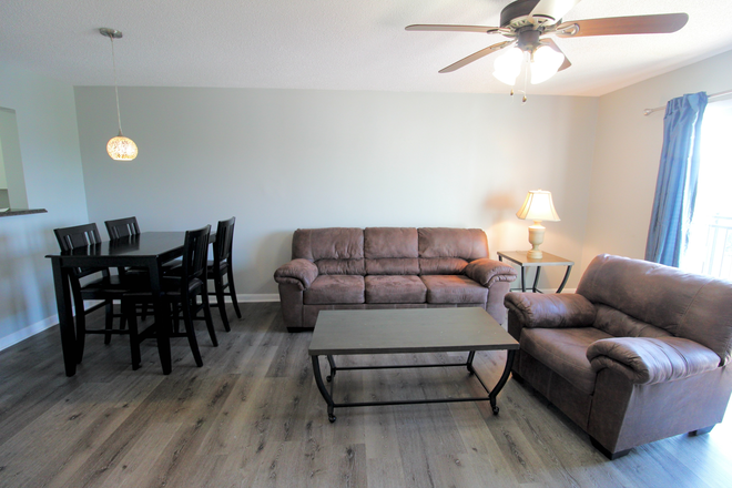 Living area - Hunters Ridge  - 2 bedroom - 2 bath apartment for rent!