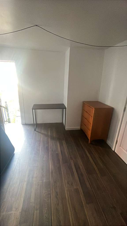 Room for rent - 14 Chestnut Street Duplex