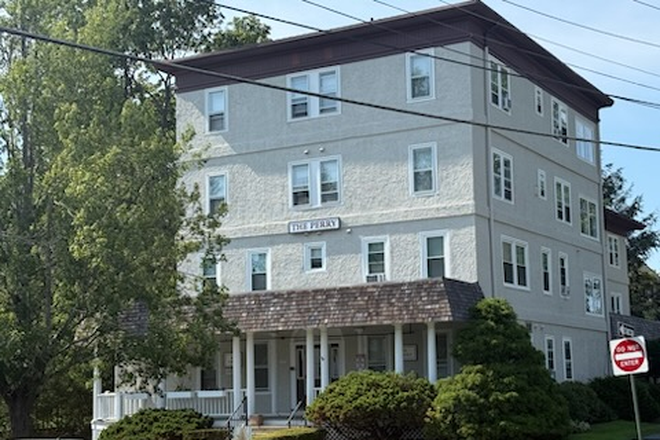 Exterior - Perry Apartments - 1BR (Downtown)