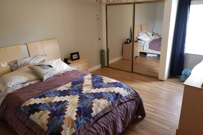 Bedroom - WOW $1650.00, Woodside at Kendall, Available now, 1-Bedroom Apartment, near University