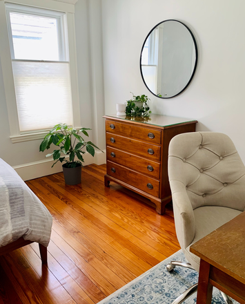 Bedroom for rent - Furnished room for rent (flexible timeline) Condo