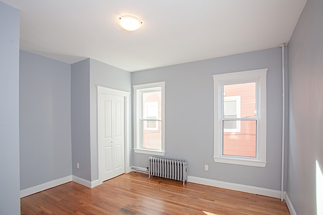 Room - Renovated 4 Bed in Inman Square | Stainless Steel Kitchen, Yard | Available Sept 1st Apartments