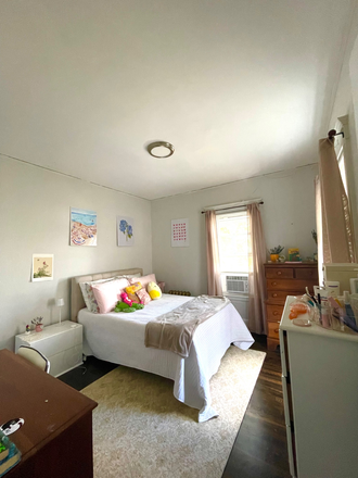 Bedroom - Spacious Modern House Available for 4 Subletters!