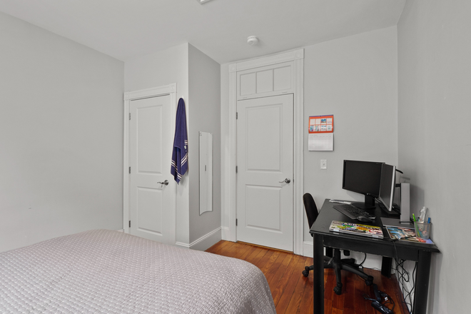 E - Fully furnished 5 bed/2bath available immediately Apartments