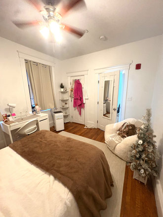 Bedroom - The cutest 2-bed on campus ! Apartments