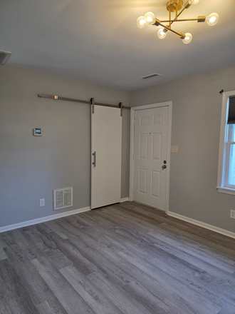 Living Room - 1440 5th St B / 2 Bdrm / 1 Bath 64 Access Apartments