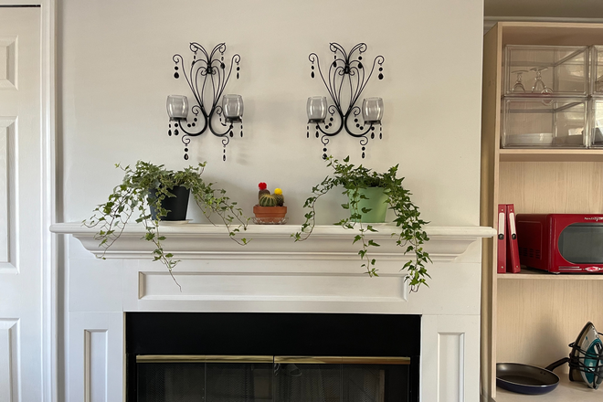 Inside Decoration - Studio with private entrance-Washington St-Rocky Hill House