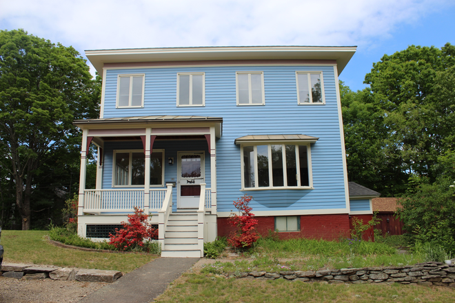 Exteriors - House close to campus