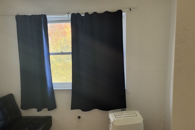Bedroom - SAVE big! Cheapest 6-br house walking-easy access to UMD-metro opening soon!