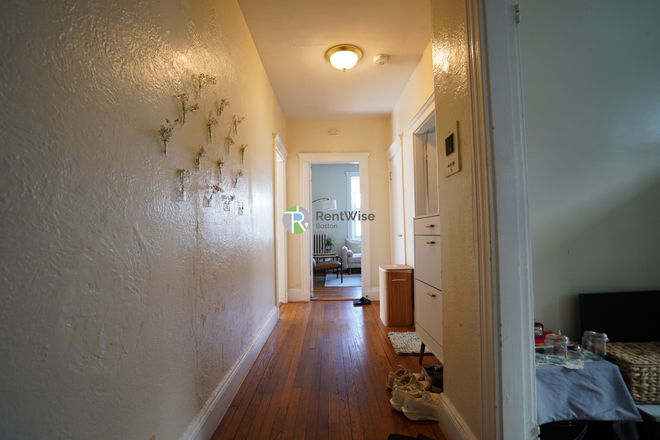 1 - SEPT 2026-Incredible Allston 1 bed, Big Rooms. H/HW inc. NO FEE