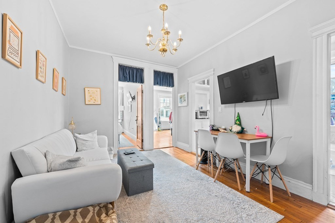 Bedroom - 3 BEDROOM - NEWBURT ST APARTMENT! AVAILABLE 09/01/2026!