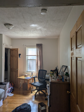 Bedroom - June-August Sublet Flexible Dates Apartments