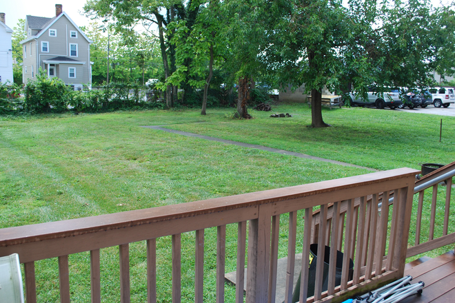 Deck and yard - Cleneay & Montgomery 4bdr house with large yard