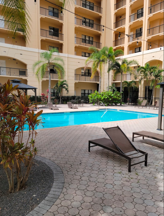 pool - malibu apartments