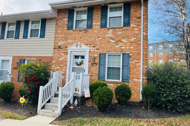  - 2 Bedroom, 1.5 Bath Townhouse