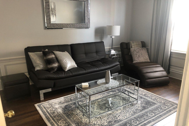 Call call or text Arezou at 617-584-7817 - Top floor condo in theBraemore condo building! Can be used as 1bedsplit for 2pp ! NO FEE