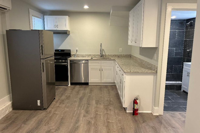 kitchen - Walk to Emory: Small one bedroom, utilities included, new renovation, Available now!