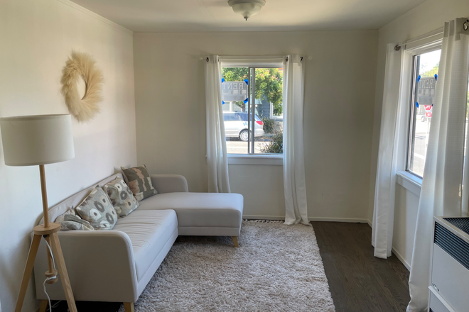 Living Room - 2 Bedroom Apartment Near Ashby BART