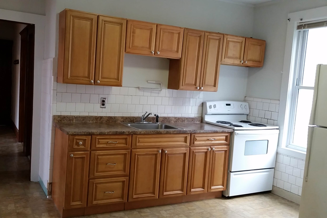 Call NOW for showings! 617-236-8600 - WASHINGTON ST - *NO FEE* LRG 2BR W/ OFFICE OR 3BR/1BA AVAIL *9/1/2026* W/ LNDRY IN BLDNG, PRKNG INC Apartments