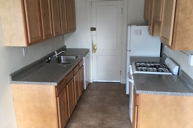 Call NOW for showings! 617-236-8550 - BOYLSTON ST - *NO FEE* LRG MODERN 1BR W/ H&HW INC, LNDRY IN BLDNG AVAIL *9/1/2025* IN SYMPHONY! Apartments