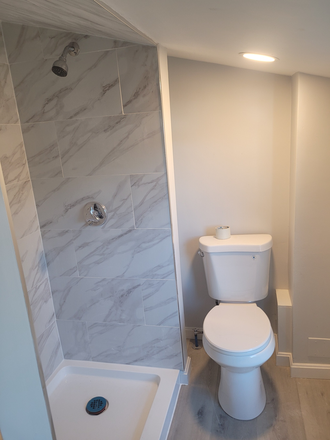 Bathroom - Hinckley St Triplex