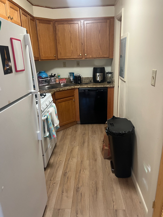 Kitchen - Puffton Village Apartment available