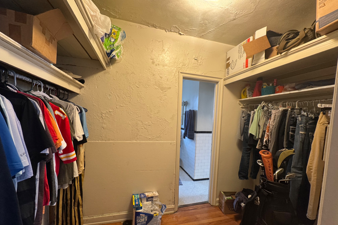 Main Closet - The Varsity - 1 Block from Campus Apartments