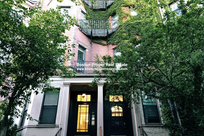 A - GREAT PRICE, MIDDLE OF BACK BAY Apartments