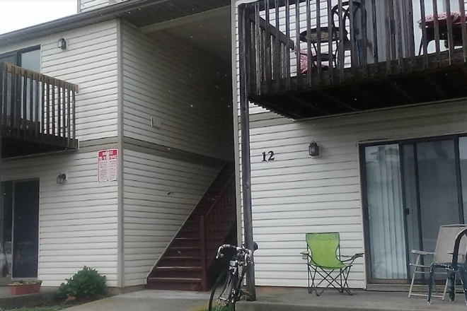 Exterior - Sublease Apartment Avail Starting Aug 25 - Jan 26 - Lantern Ridge Apartments, Close to VT Univ