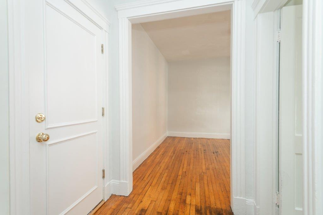 1 - Modern Mission Hill Studios Near Longwood & Green Line-No Broker Fee Apartments