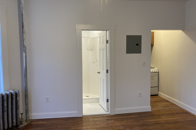 Studio - Large Studio Available 9/1/26! *CONTACT NOAH 603-470-8181 Apartments