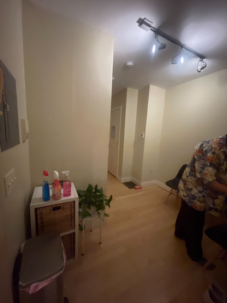 Entrance - RENT FLEXIBLE Charming Apartment Right Next To Campus!