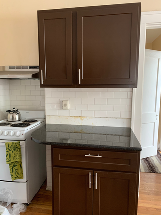 Kitchen - Forsyth and Big Bend 2 Bedroom Apartment