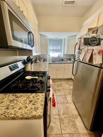 LIVING - 2 BED WITH HEAT, HOT WATER, AND GAS INCLUDED! 8/1/25!