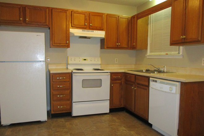  - Spacious 1,025 sq. ft. 2-Bedroom, 1.5-BA Townhome in Duplex Building – Prime Central Location!