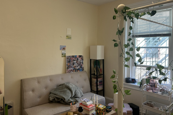 a - SPACIOUS AND NO FEE
