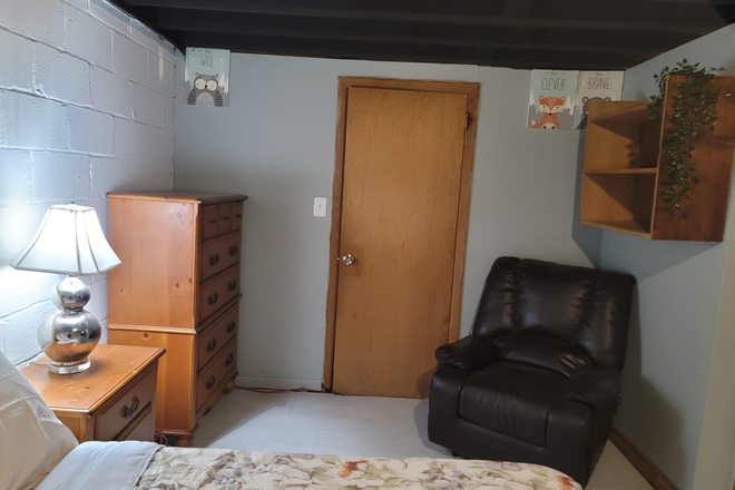 Photo - Quite 4 bedroom house in a safe neighbourhood walk to public transport