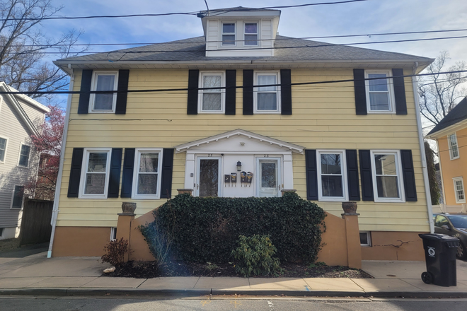 Street view - Room in shared 3BR apt-Pine Street-Princeton