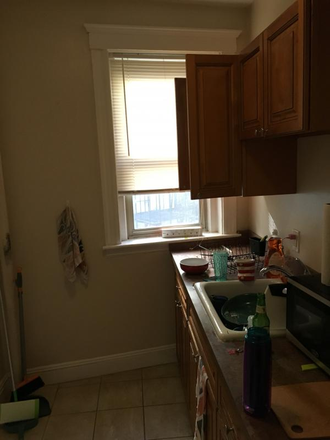 Kitchen - September 1! Cute studio right on Park Dr! Apartments