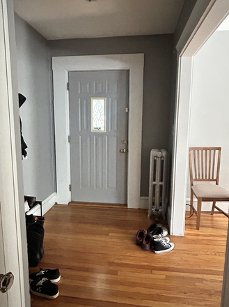 Entryway - Deluxe private furnished bedroom 5 min walk to Tufts Apartments