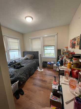 room - 4 Rooms for Rent Steps from Boston College – $1,450/mo House