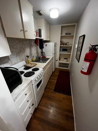 Kitchen - 1 MINUTE WALK TO RICE - Charming 3-plex Triplex